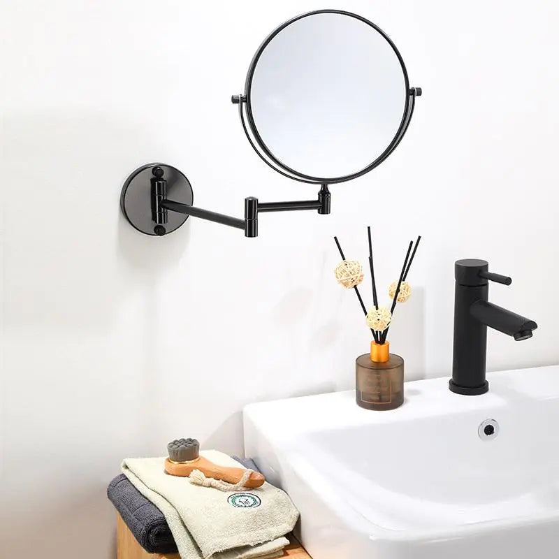 Detailed Maris Magnifying Mirror